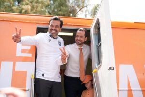 “El Ospitalario” sale a las calles: Máynez inaugura oficina móvil de Paul Ospital