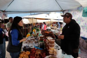 Leonor Mejía recorre Amealco para compartir resultados y escuchar de cerca a la ciudadanía