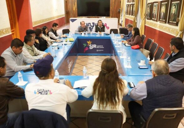 Roberto Cabrera encabeza reunión de Gabinete para dar seguimiento a acciones en San Juan del Río
