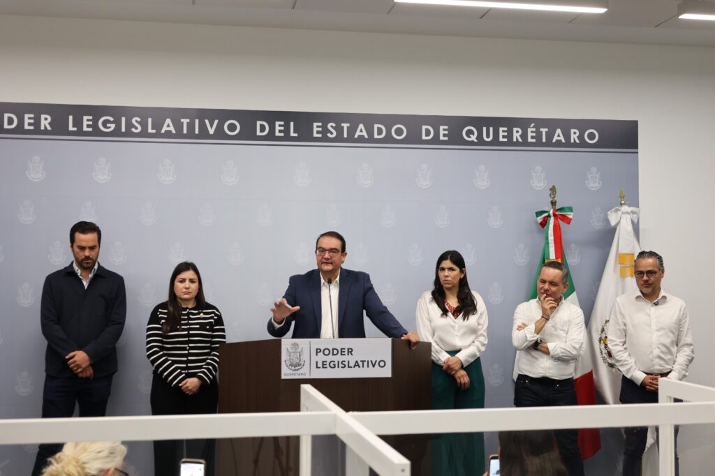 Diputadas y diputados del Grupo Legislativo del PAN presentan iniciativa de ley en materia de movilidad segura y plataformas digitales en Querétaro