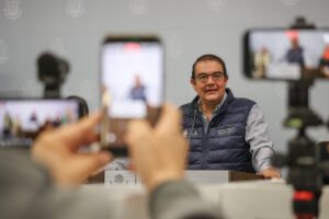 El diputado Guillermo Vega pide a legisladores de Morena exijan a sus diputados federales aumenten el presupuesto para la UAQ