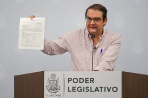 Conagua, responsable de concesiones de agua, no el Gobierno de Querétaro:Memo Vega