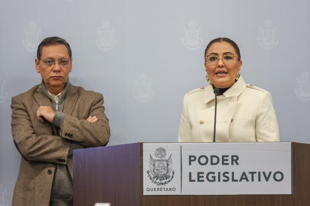 Claudia Díaz Gayou y Ulises Gómez de la Rosa impulsan iniciativas para fortalecer el control legislativo, la planeación democrática y el derecho al agua en Querétaro